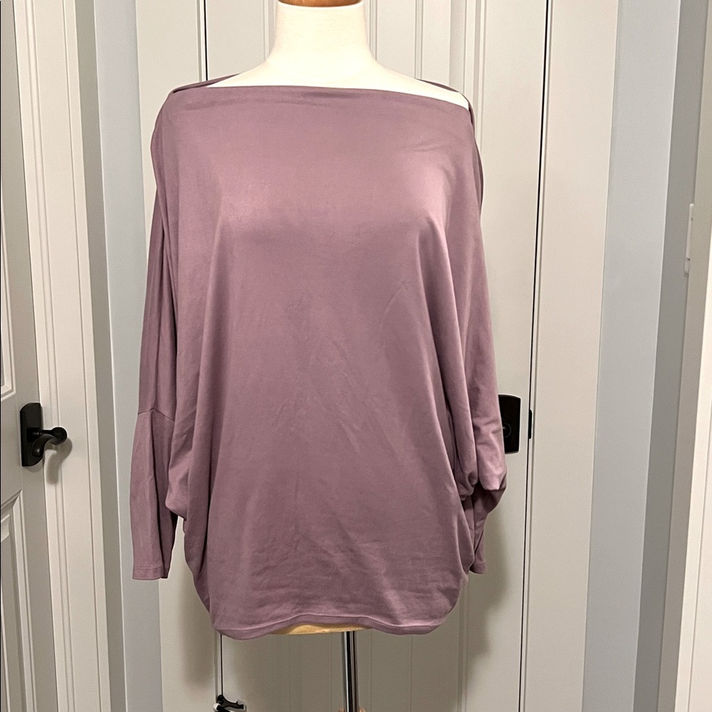 Diane Kroe ‘Explore More sweatshirt’ Convertible